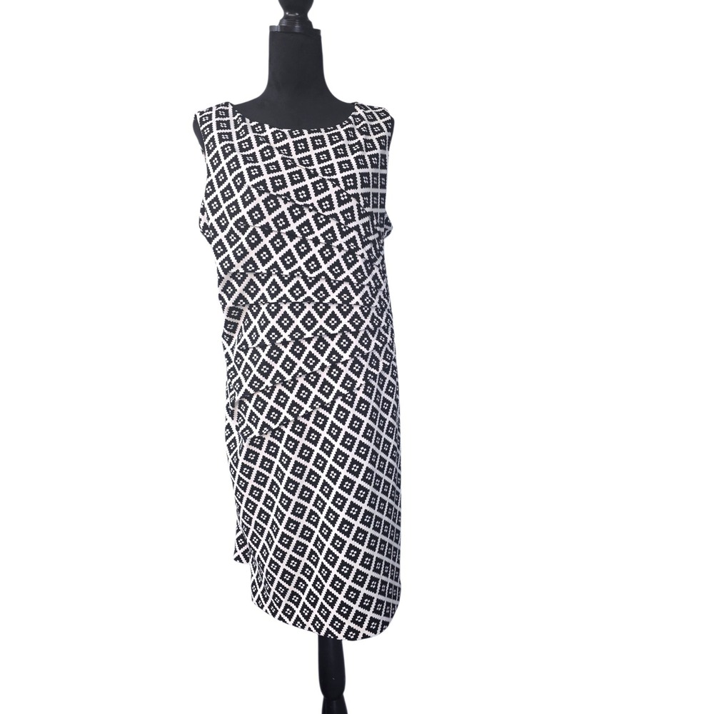 ILE New York Black White Geometric Diamond Tiered Sheath Dress Women 16 Sleevele